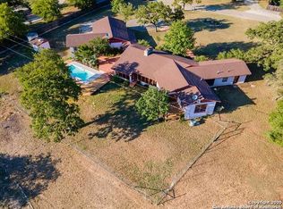 595 Robindale W, Bandera, TX 78003