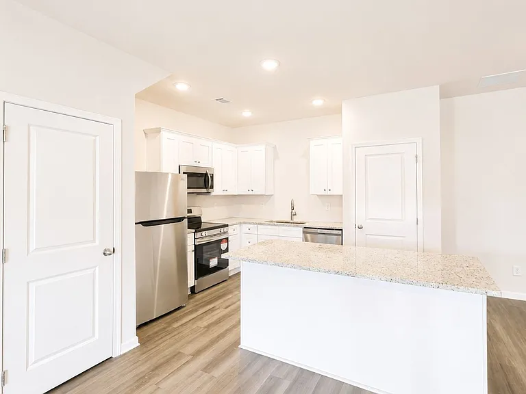 4209 Crosby Ln #15 — Photo 4