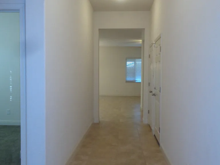 2140 Cling Dr — Photo 4
