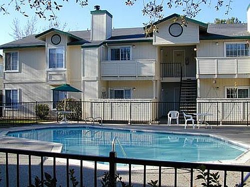 2nd image of 2701 La Crescenta Dr