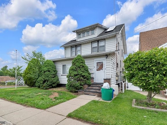 2nd image of 152 Schuyler Ave