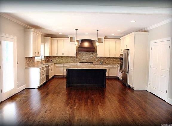 2nd image of 114 Spartina Ct