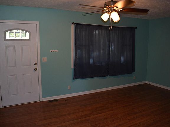 5th image of 7508 Susan Ave