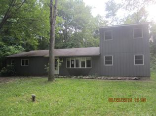 28533 34th Ave, Mattawan, MI 49071
