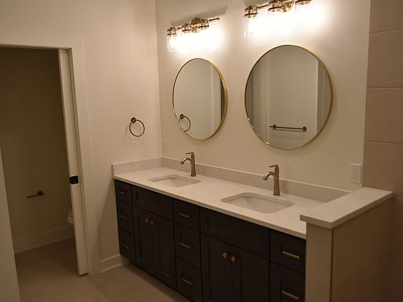 5th image of 190 Marina Way
