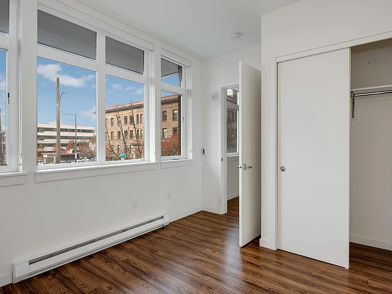 101 John St — Photo 35
