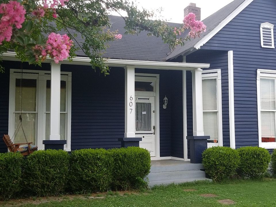 1st image of 607 49th Ave N