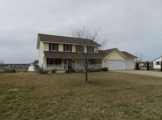 4694 Lisa Ct, Saint Joseph, MI