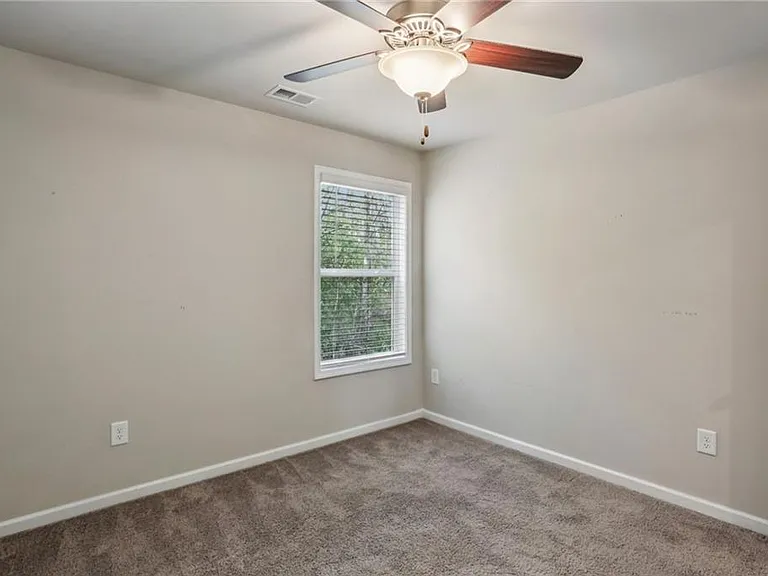 2099 Easterwood Ter — Photo 24