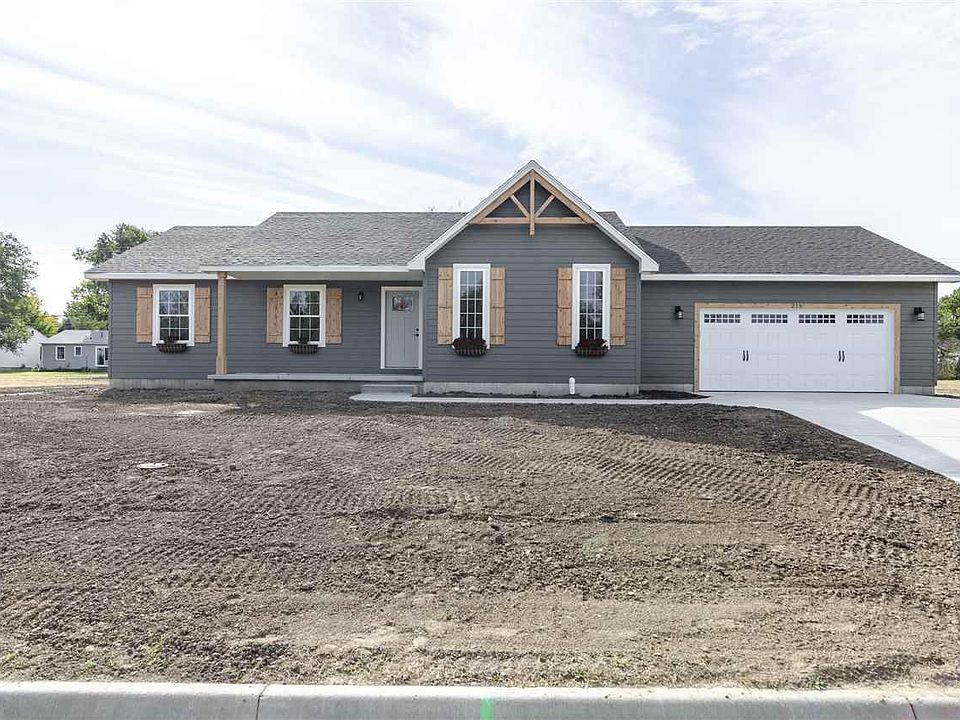 1st image of 216 Eagle Dr