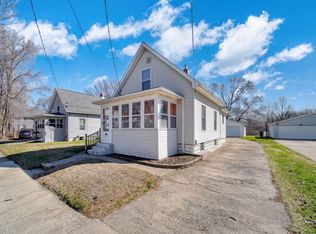 409 Bates St, Jackson, MI 49202