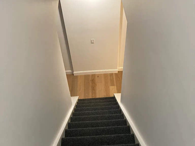 4455 Gladstone St — Photo 31