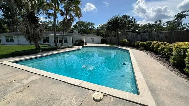 1117 NW 51st Ter — Photo 13