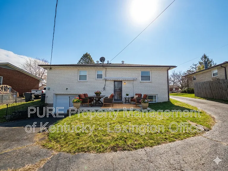2225 Sandra Ct — Photo 20