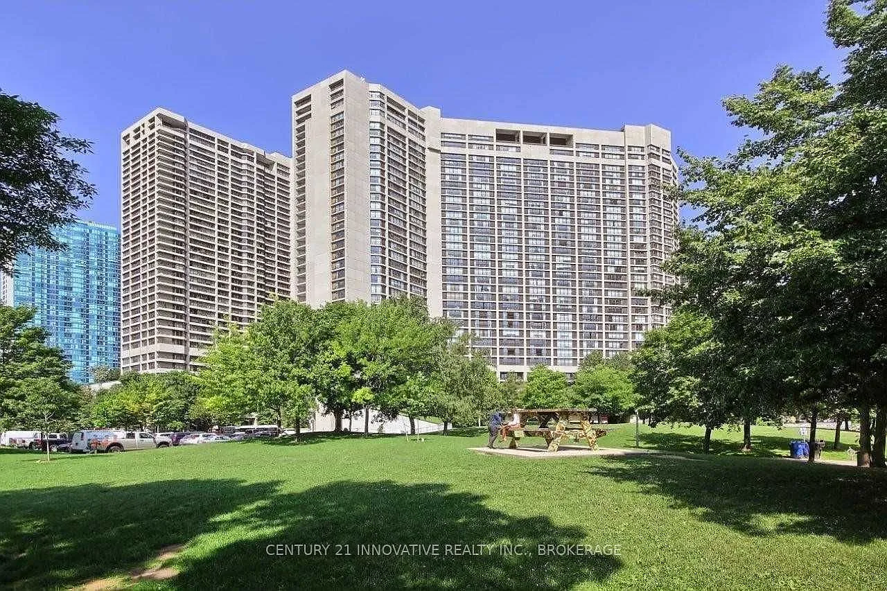 33 Harbour Sq Unit 2412 photo 1