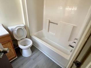 21 S 4th St APT 203, Reading, PA 19602