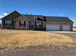 2074 Canyon Dr, Cheyenne, WY 82009