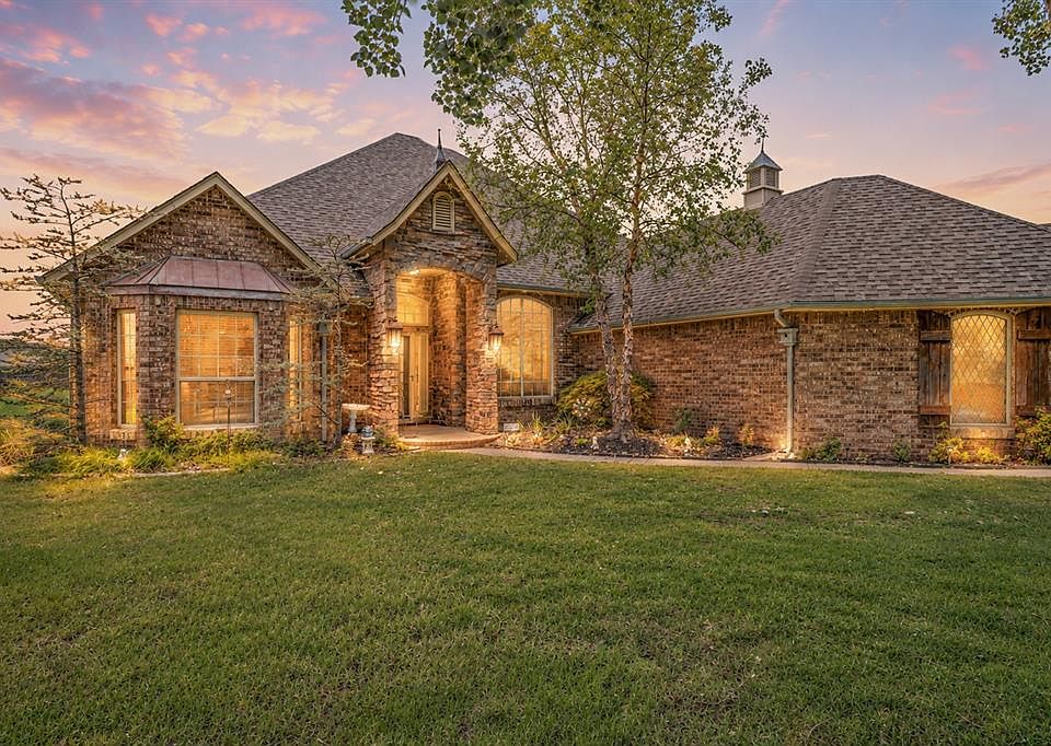 1st image of 15215 Coral Creek Ln