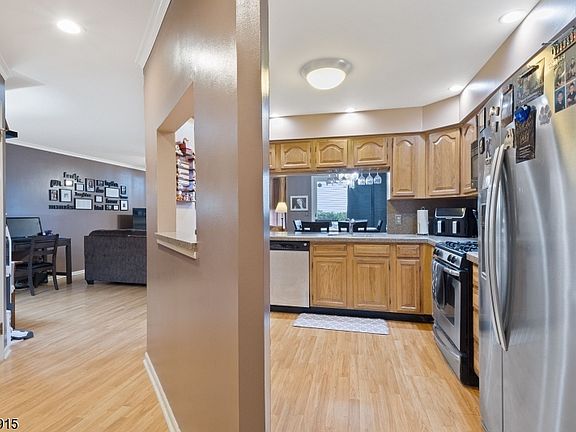 11 Boulder Run Rd UNIT 11, Paterson, NJ 07501 | Zillow