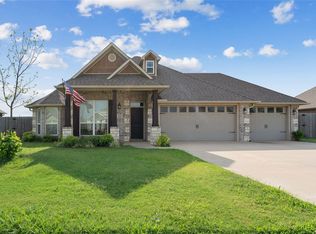 211 Adams St, Pea Ridge, AR 72751