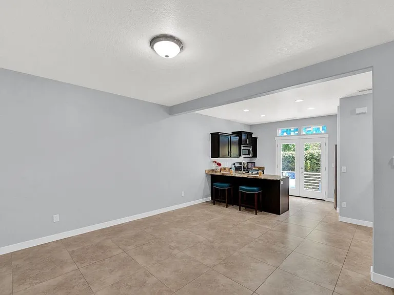 11216 S Summer Heights Dr W — Photo 10
