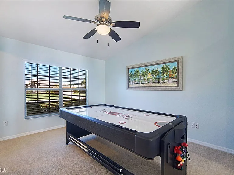5007 SW 27th Ave — Photo 11
