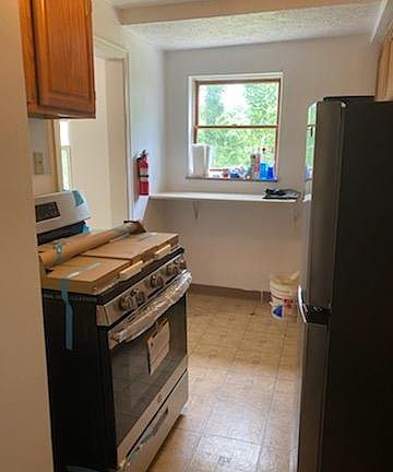 5th image of 1553 Bevan Rd