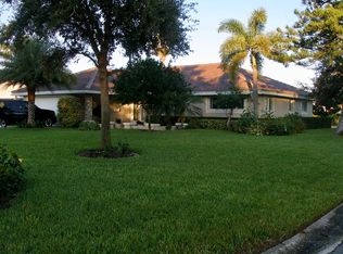 241 Isle Dr, Saint Pete Beach, FL 33706