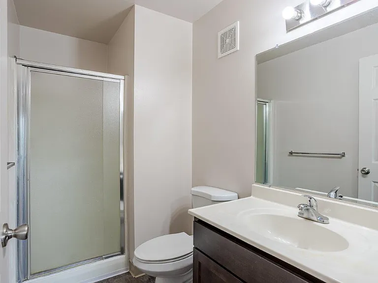 Pavilion Court Apartment Homes — Photo 8