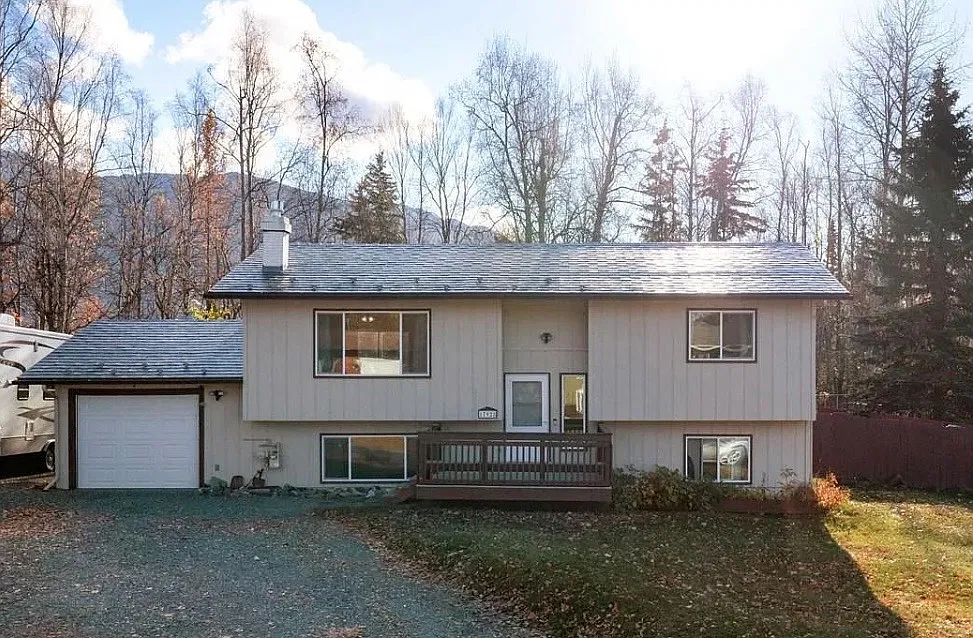 17928 Tonsina Ct — Photo 2