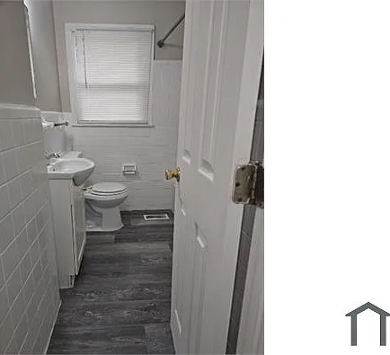 3303 Howard St NW #1 — Photo 2