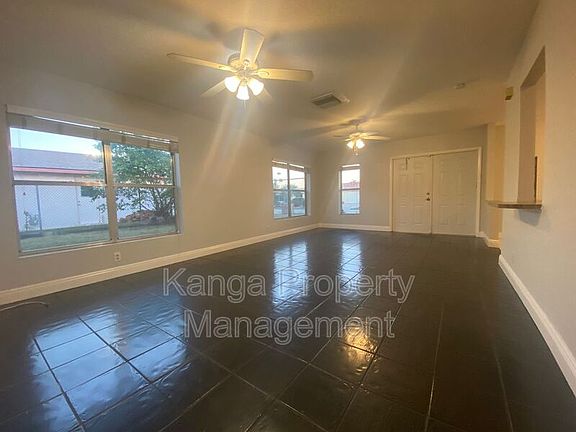 3rd image of 701 Clear Lake Ave