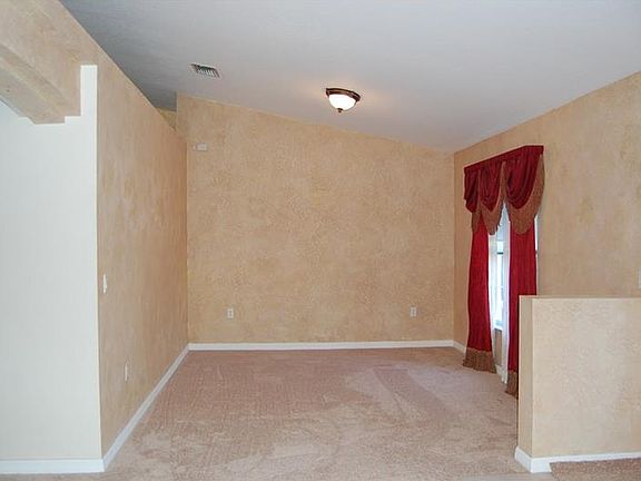 4th image of 7192 Sussex Ln