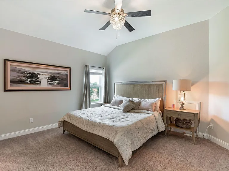 12818 Caterpillar Dr — Photo 28