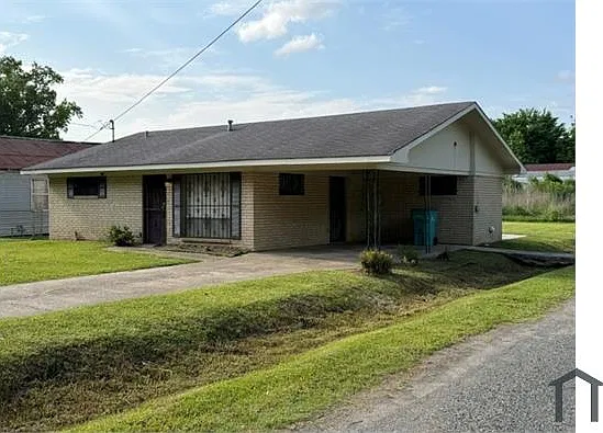 2 bed, 900 sqft, $900 — Photo 2