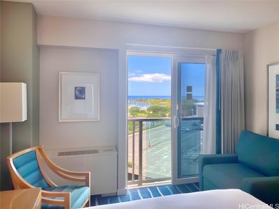 410 Atkinson Dr #958, Honolulu, HI, 96814