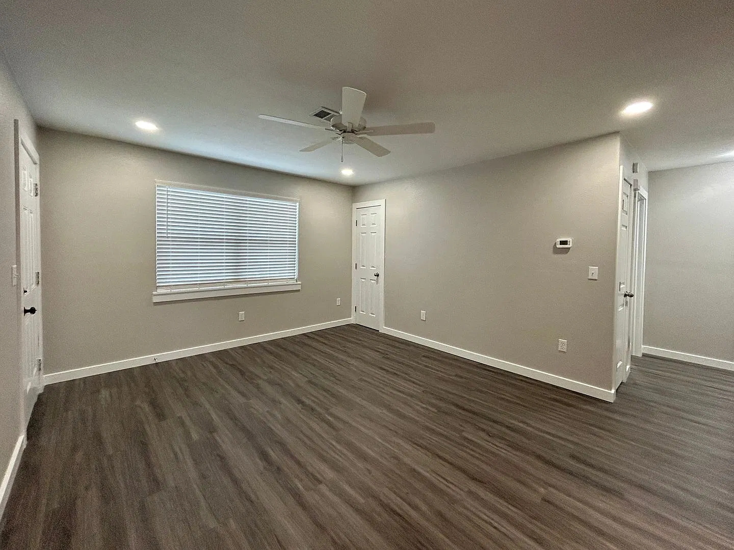Limited Time Fall Special: Save $750 Off First Month's Rent — Photo 4