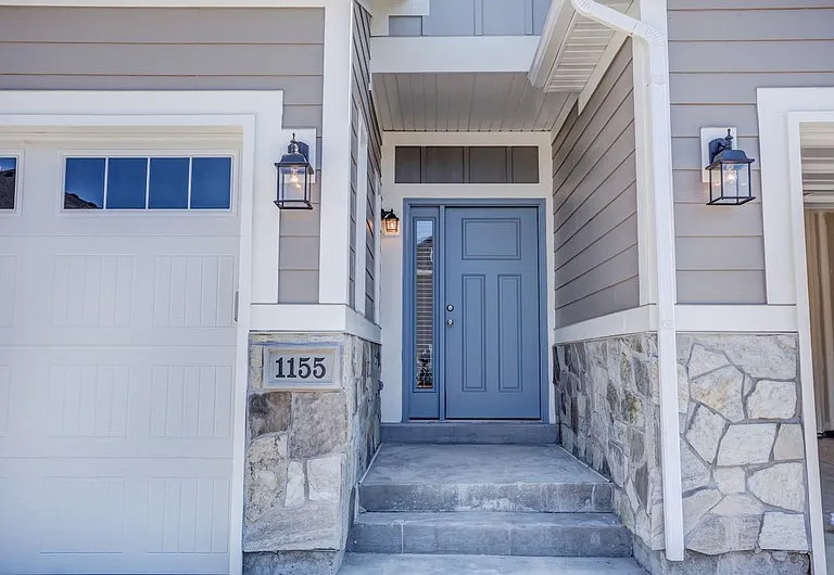1155 S 225 E — Photo 3