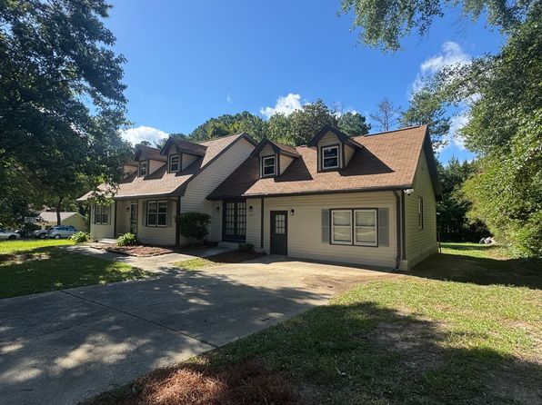 1680 Castle Ct