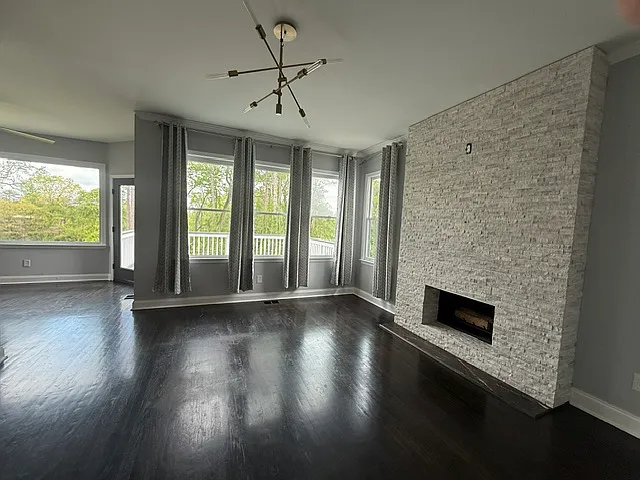 203 Hilltop Dr SW — Photo 4