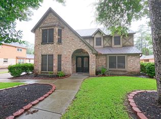 14615 Oak Bluff Ct, Houston, TX 77070