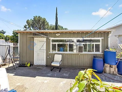 2755 Sanborn Ave Photo 1