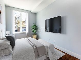 583 Van Buren St #3A, Brooklyn, NY 11221