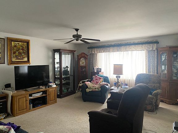 2nd image of 6013 Ridgeway Dr