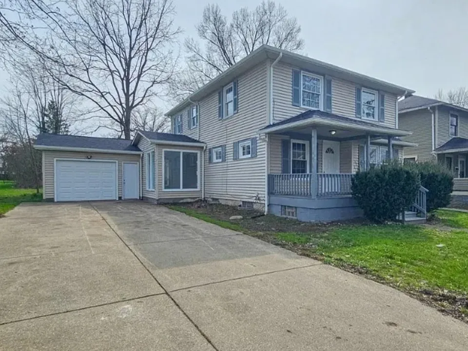 429 E Indianola Ave #2