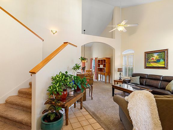 5th image of 8428 Calle Primera NW