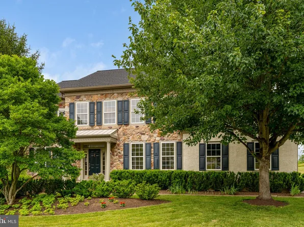 107 Tipperary Dr, Phoenixville, PA 19460