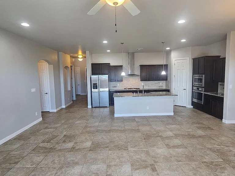 7204 Valle Jardin Ln NW — Photo 9