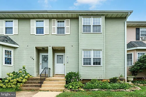 132 E Green Valley Cir Photo 1
