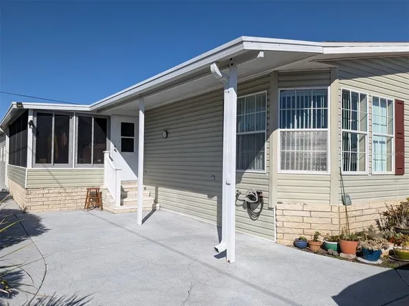 34709 Lake Dr, Pinellas Park, FL 33781